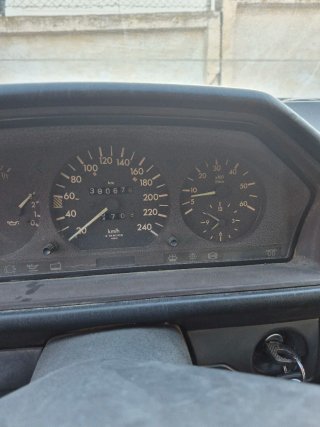 Mercedes-Benz w124 1989