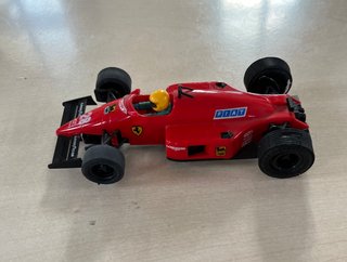 Coche Scalextric FERRARI F 1 87