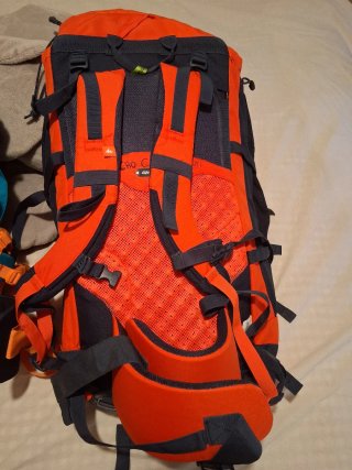 Mochila Quechua Forclaz 50 Naranja