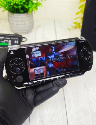 Consola Sony PSP Negra con Funda y Tarjeta 64GB