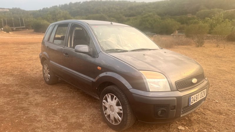 Ford Fusion 2006 - foto 1