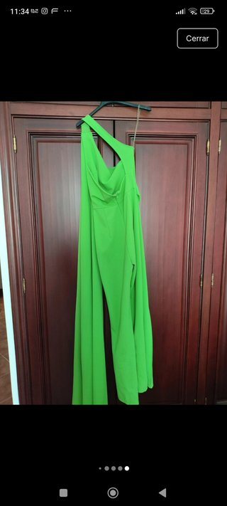 Mono elegante verde talla unica.