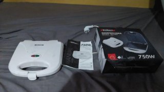Sandwichera Eléctrica Küken 750W