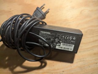 Cargador Toshiba Portátil