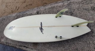 Tabla de surf Kream. Mikel Agote