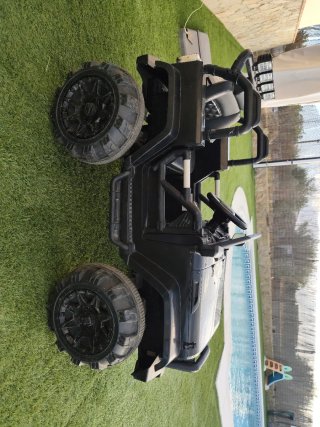 Quad eléctrico infantil