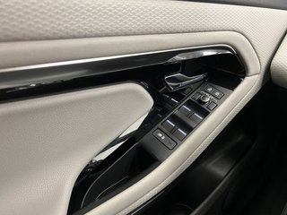 Land-Rover Range Rover Evoque 2.0 D163 Nolita Edition AUTO 4WD MHEV
