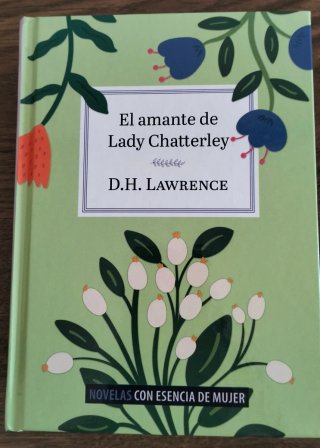Libros varios"Novelas con esencia de mujer"