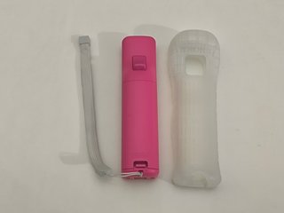 Mando Wii Motion Plus Rosa + Funda + Correa