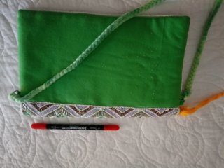 Bolso de mano con abalorios y lentejuelas