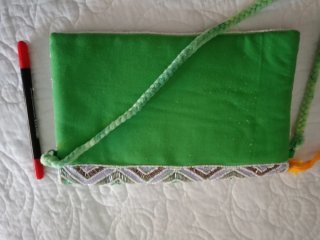 Bolso de mano con abalorios y lentejuelas