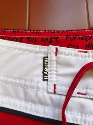 Hurley Costume da bagno Boardshort taglia 28