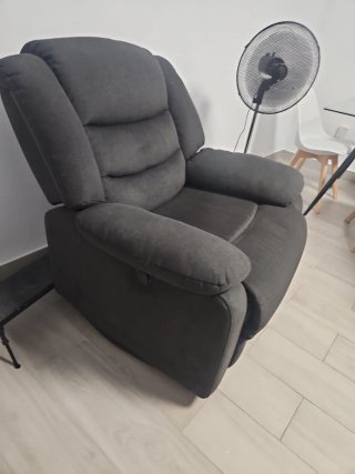 Sillón reclinable gris