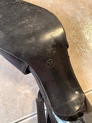 Zapatos de tacón negros