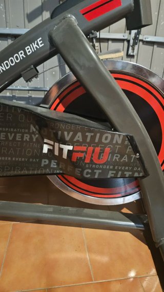 Bicicleta Ciclo Indoor Fitfiu BESA 320