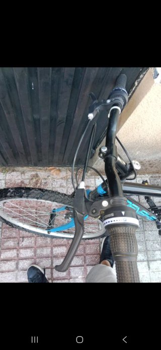Bicicleta Negra y Azul