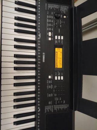 Teclado Yamaha PSR-E363