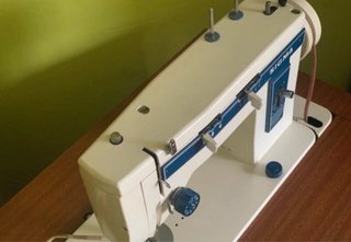 Máquina de coser Sigma antigua (reparar)