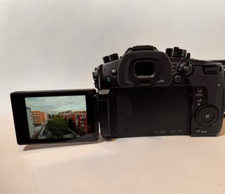 Panasonic Lumix GH5 + Lente Olympus 14-42