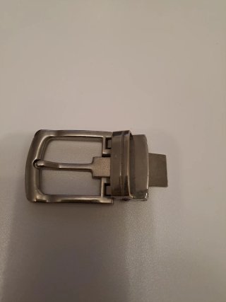 Fibbia per cintura in metallo
