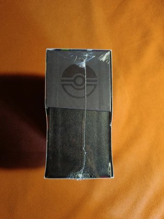 CajaEntrenadorÉlite ETB Pokémon Oscuridad Absoluta