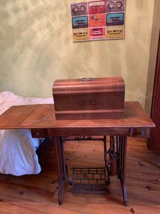Máquina de coser Alfa a pedal