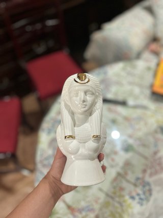 Figura Egipcia Vintage Blanca y Dorada