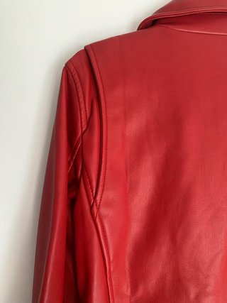 Chaqueta corta roja Mango