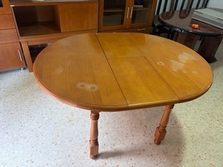 Mesa redonda extensible de madera