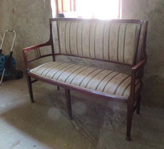Sofá Art Nouveau madera y tela