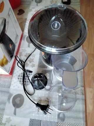 Exprimidor eléctrico Entronic 0.75L