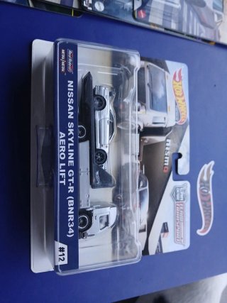 Hot Wheels Nissan Skyline GT-R Aero Lift