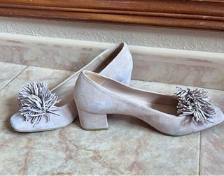 Zapatos de salón tacón bajo ante rosa palo