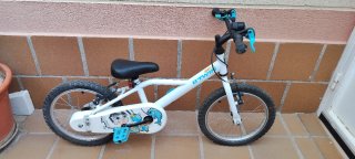 Bicicleta infantil BTWIN blanca