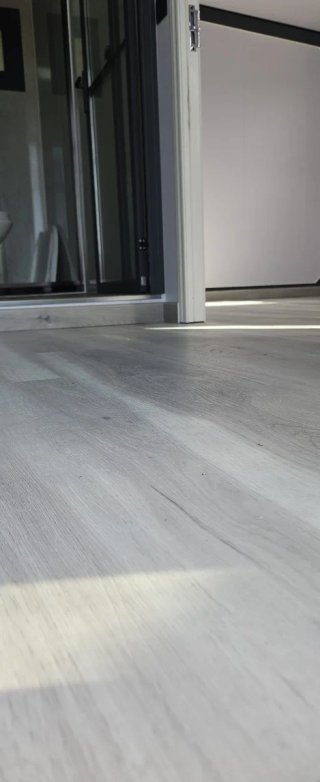 Tarima flotante vinilo y laminado