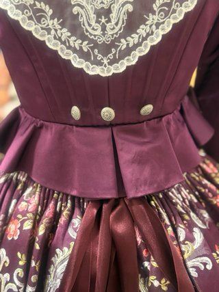 Corpiño fallera morado con encaje blanco