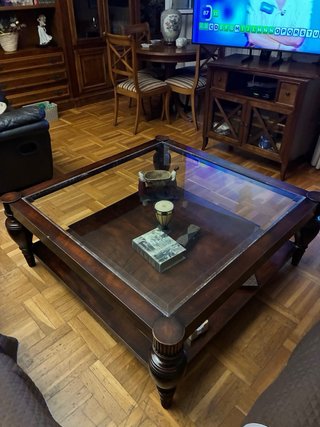 Mesa de centro de madera y cristal