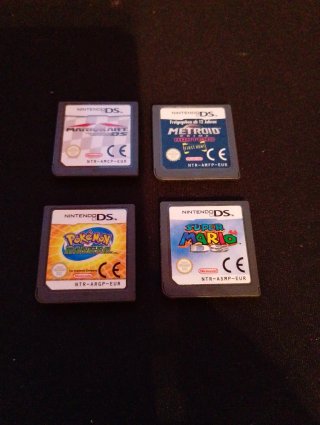 Nintendo DS XL Azul + 4 Juegos