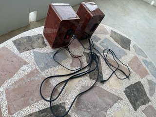 Altavoces Lonsen Marrones