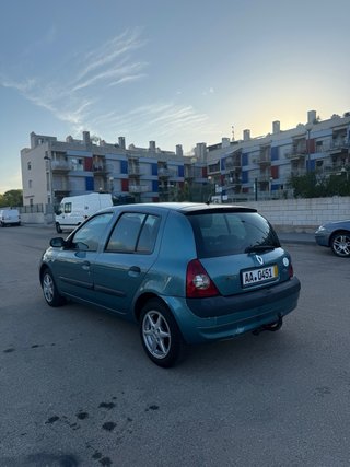Renault Clio 2003