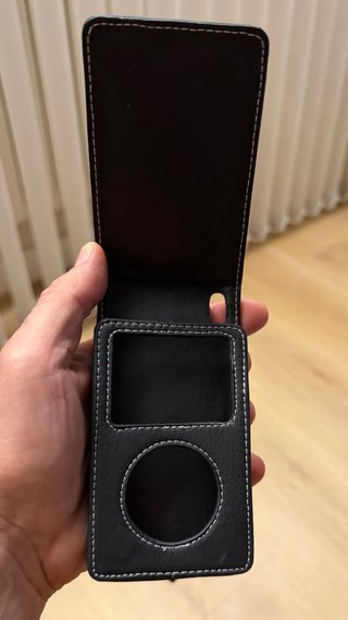 Funda piel iPod Classic 5ª Gen (Video) impecable.