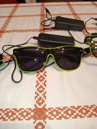 Gafas De Neón Verdes Y Negras Nuevas Sin Estrenar.