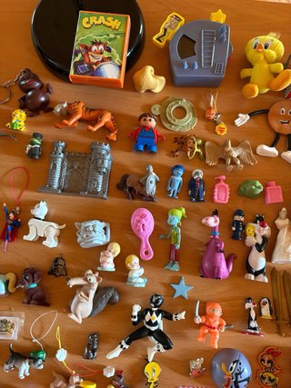 Lote figuras y juguetes vintage