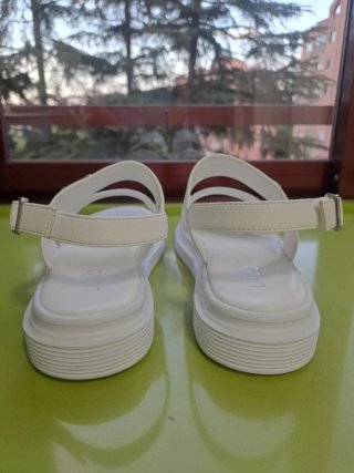 Sandalias Liu Jo Blancas y Plateadas