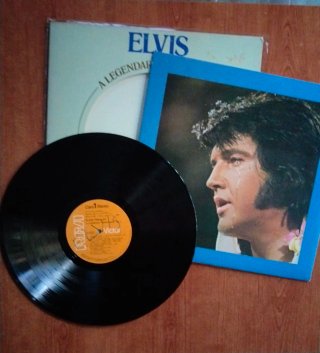ELVIS PRESLEY – A LEGEND – LP VINILO RCA 1987