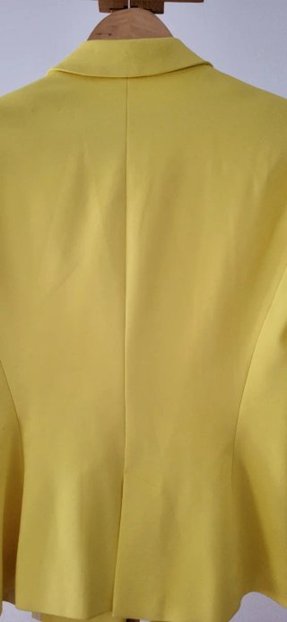 Americana Zara Amarillo Flúor Talla L Nueva