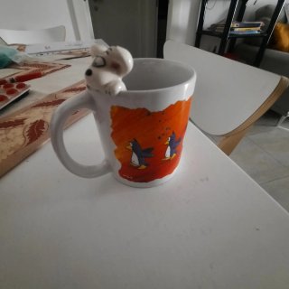 Tazza con il "Topolino bianco con i piedi giganti"