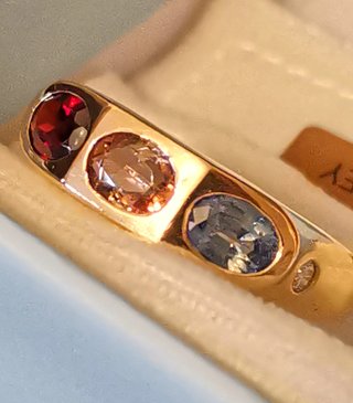 Anillo Oro 18K Topacios y Diamantes