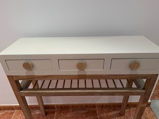 Consola madera de paulonia