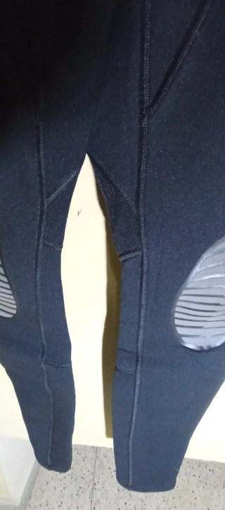 Traje de neopreno sin mangas